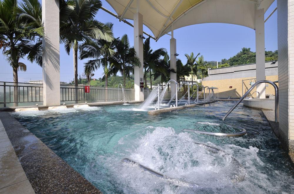 The Sun Hot Spring & Resort Tajcshung Kültér fotó